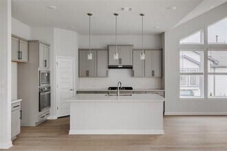 8512 Dongan Dr in Austin, TX - Building Photo - Building Photo