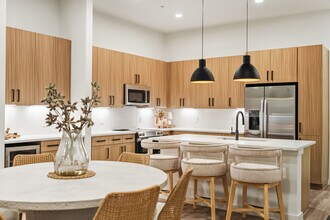 The Vixen in Denver, CO - Building Photo - Building Photo