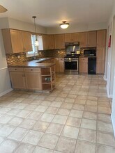 1424 Boxwood Dr in Blackwood, NJ - Building Photo - Building Photo