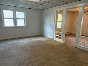 22 N Maple Ave in Port Jervis, NY - Foto de edificio - Building Photo