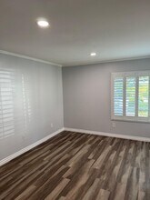 4855 Bella Pacific Row, Unit 125 in San Diego, CA - Building Photo - Building Photo