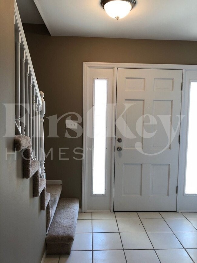 16727 N Fork Ridge Dr in Florissant, MO - Building Photo - Building Photo