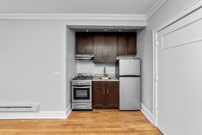 4737 N Hermitage Ave in Chicago, IL - Building Photo - Building Photo