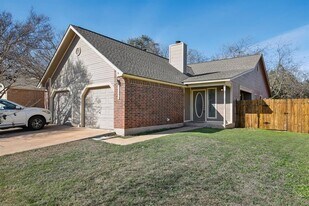 8804 Cainwood Ln in Austin, TX - Building Photo