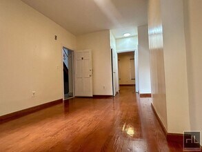 719 Driggs Ave-Unit -2 in Brooklyn, NY - Building Photo - Building Photo