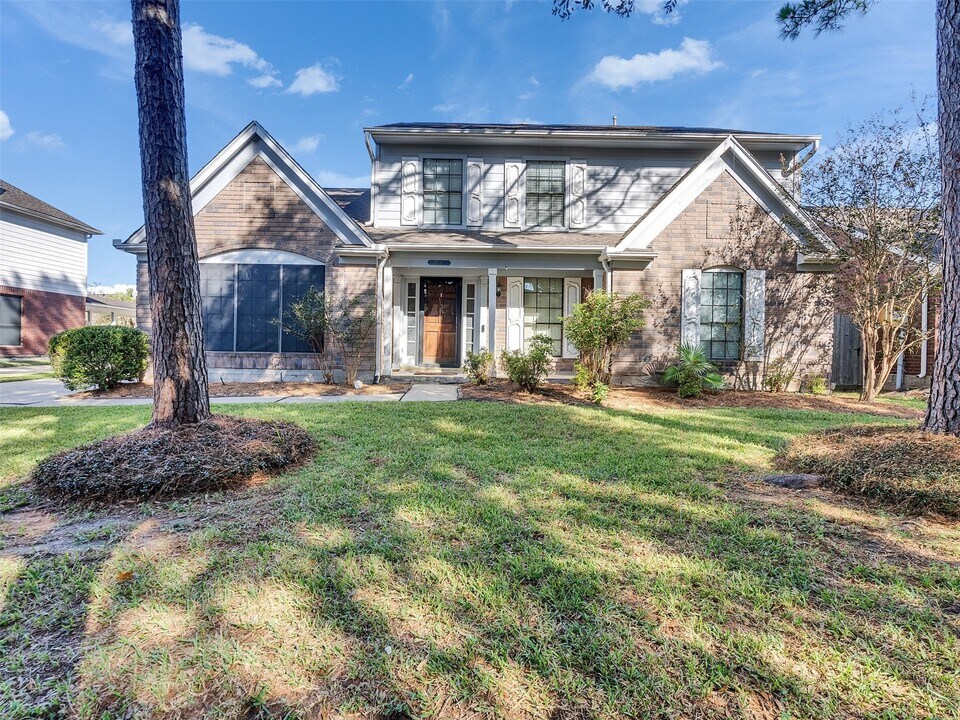 2108 Autumn Cove Dr in League City, TX - Foto de edificio