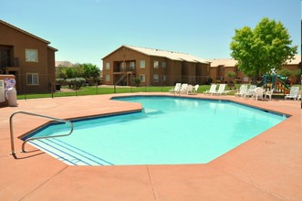 Summerwind Apartment Homes in Mesquite, NV - Building Photo - Building Photo