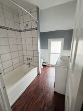 158 Christiana St, Unit Upper Unit in Duplex in North Tonawanda, NY - Building Photo - Building Photo