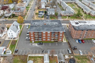 Embassy Apartments in West Haven, CT - Building Photo - Building Photo