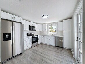 768 49th Ave N in St. Petersburg, FL - Building Photo - Building Photo