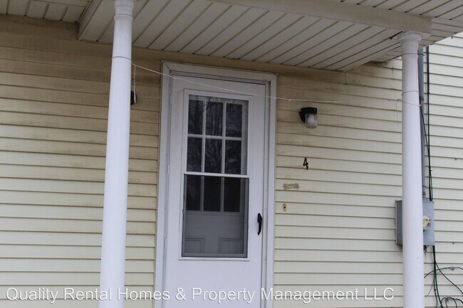 4450 E Atherton Rd in Burton, MI - Building Photo - Building Photo