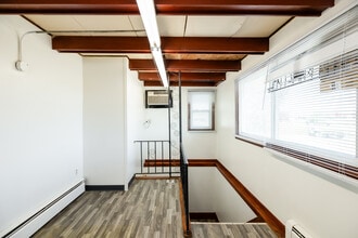 1610 Business Loop E in Jamestown, ND - Building Photo - Interior Photo