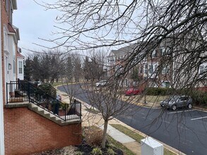 22525 Maison Carree Square in Ashburn, VA - Building Photo - Building Photo