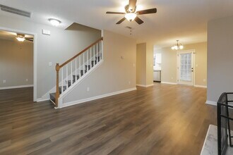 11195 Knotty Pine Pl in Hampton, GA - Building Photo - Building Photo
