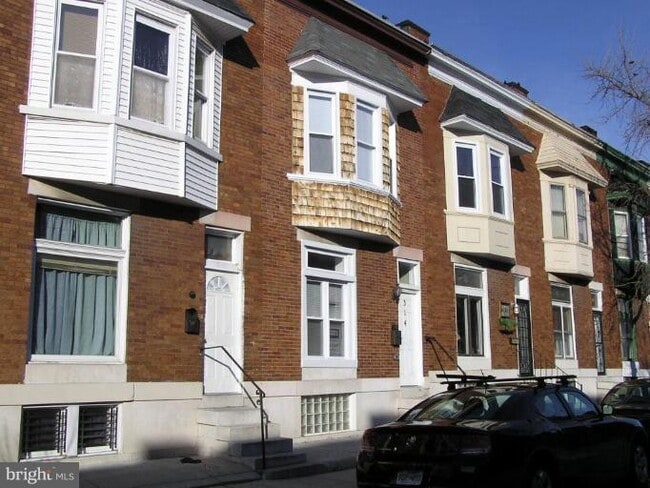 property at 314 E Lorraine Ave