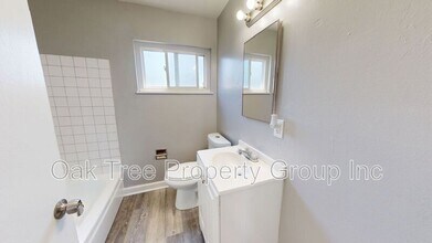 6506 Foothill Blvd in Oakland, CA - Building Photo - Building Photo