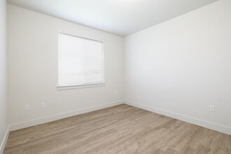 Hitt Road Patio Home Apartments in Idaho Falls, ID - Building Photo - Building Photo