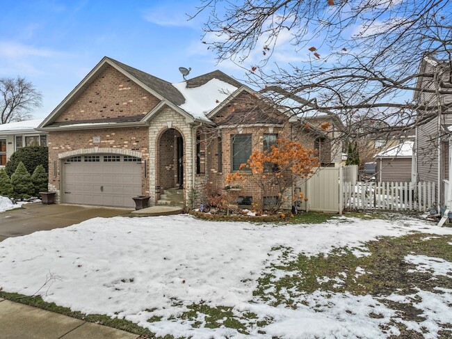 9743 Oak Park Ave in Oak Lawn, IL - Building Photo - Building Photo