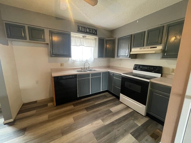 822 Badger Ln in Mills, WY - Building Photo - Building Photo