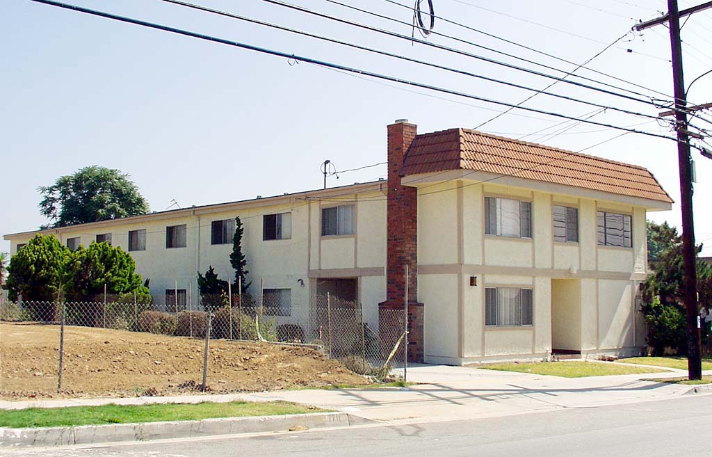 7715 Hellman Ave in Rosemead, CA - Building Photo