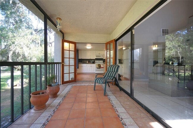 5154 Puritan Cir in Tampa, FL - Building Photo - Building Photo