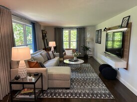 6 Nancy Ln in Middlefield, CT - Building Photo