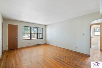 601 Oak St in Louisville, NE - Building Photo - Building Photo