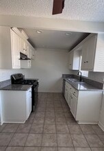 La Villa Descanso in Downey, CA - Building Photo - Building Photo