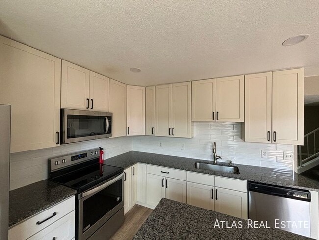 12883 W Alameda Dr