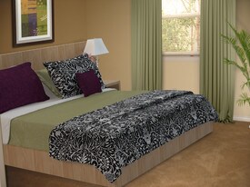 Vantage Apartments in Virginia Beach, VA - Building Photo