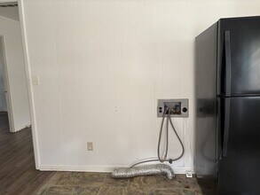 400 W Market St in Decherd, TN - Building Photo - Building Photo