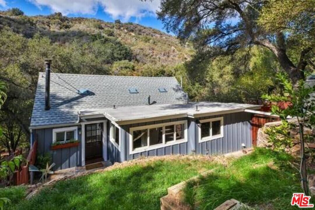 638 N Topanga Canyon Blvd in Topanga, CA - Building Photo