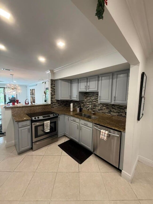 property at 12394 Westhampton Cir
