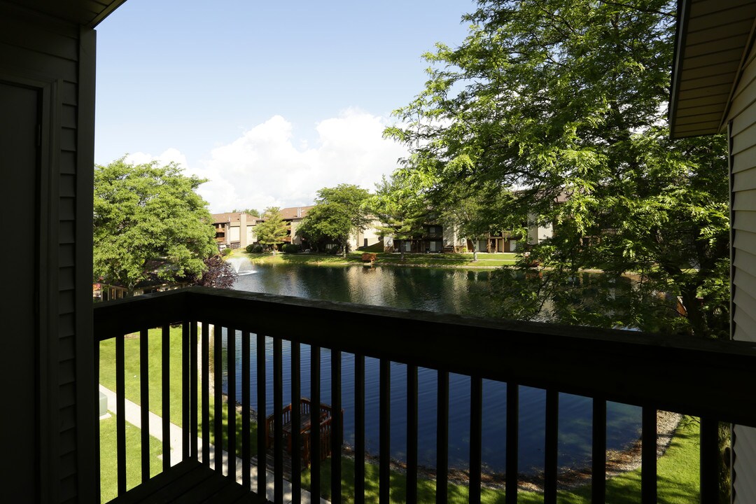 Arbor Lake Apartments in Wyoming, MI - Foto de edificio