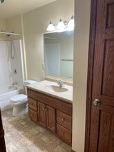 1105 Windstar St, Unit Unit 4 in Marshall, MN - Building Photo - Building Photo