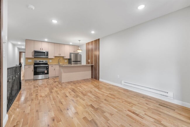 6122 Walnut St in Philadelphia, PA - Building Photo - Building Photo