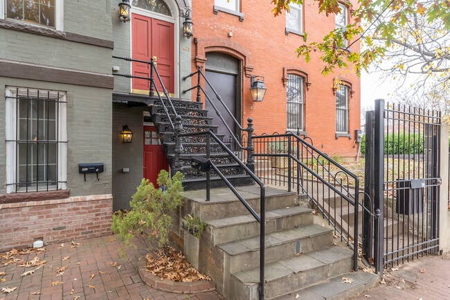 property at 403 P St NW