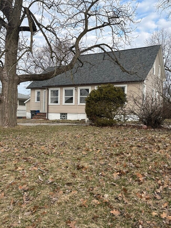16009 Bryce Ave in Cleveland, OH - Building Photo - Building Photo