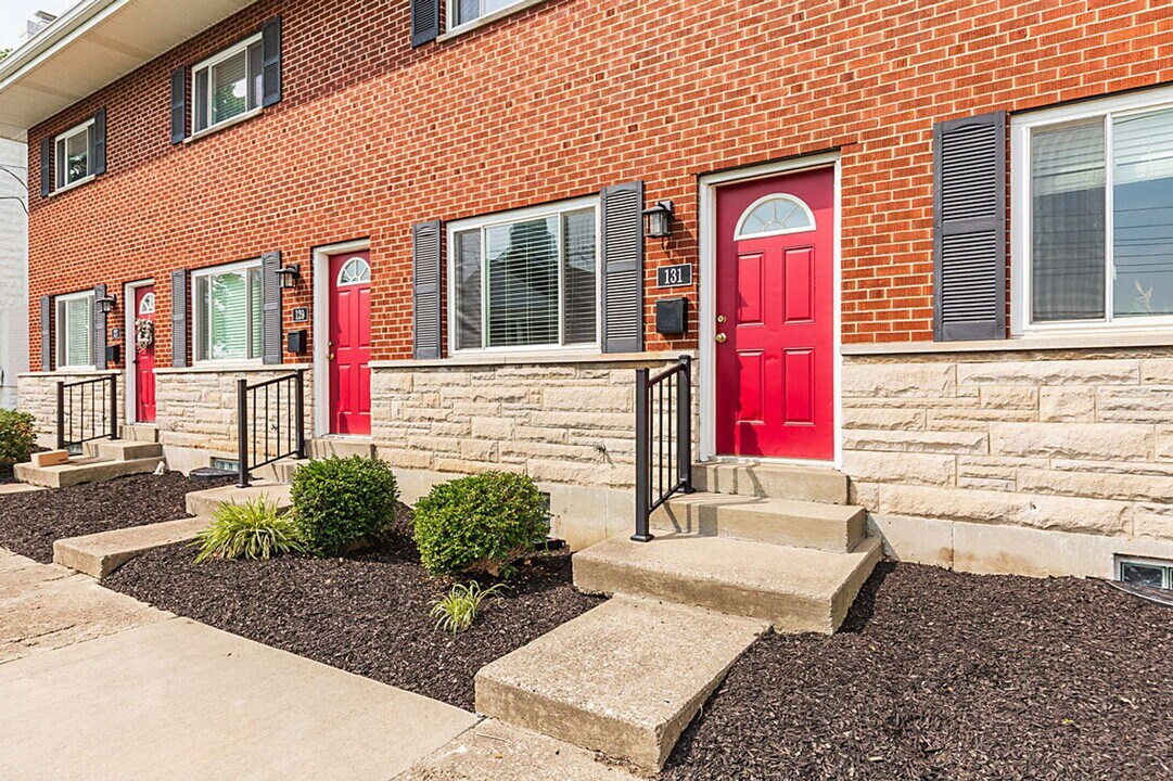 135 Commonwealth Ave in Erlanger, KY - Building Photo