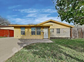 1005 Richard Dr in Garland, TX - Building Photo