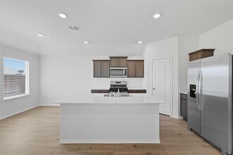 410 Regiment Rd in Tom Bean, TX - Building Photo - Building Photo