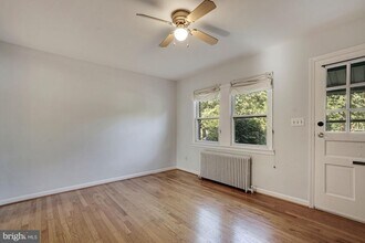 1055 N Nelson St in Arlington, VA - Building Photo - Building Photo