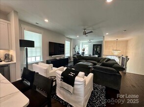 1003 Parkwood Ave in Charlotte, NC - Building Photo - Building Photo