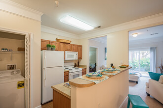 Alexander Heights Luxury Senior Apartments in Fredericksburg, VA - Building Photo - Interior Photo