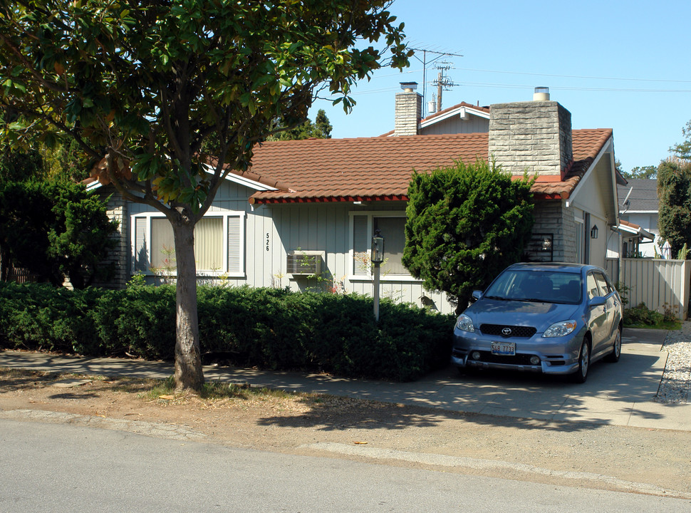 526 Tyndall St in Los Altos, CA - Building Photo