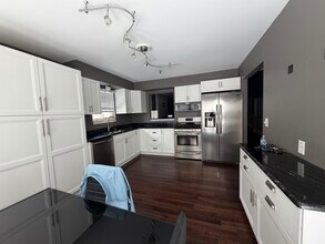 15183 Raphael Terrace in Warren, MI - Building Photo - Building Photo