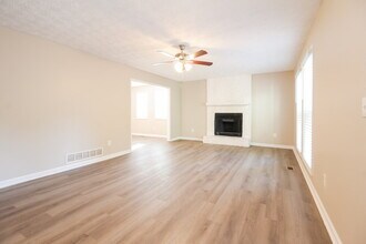 1013 Summer Pl NW in Acworth, GA - Building Photo - Building Photo