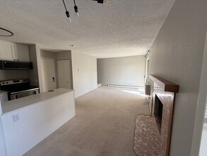 3035 Oneal Pkwy in Boulder, CO - Building Photo - Building Photo