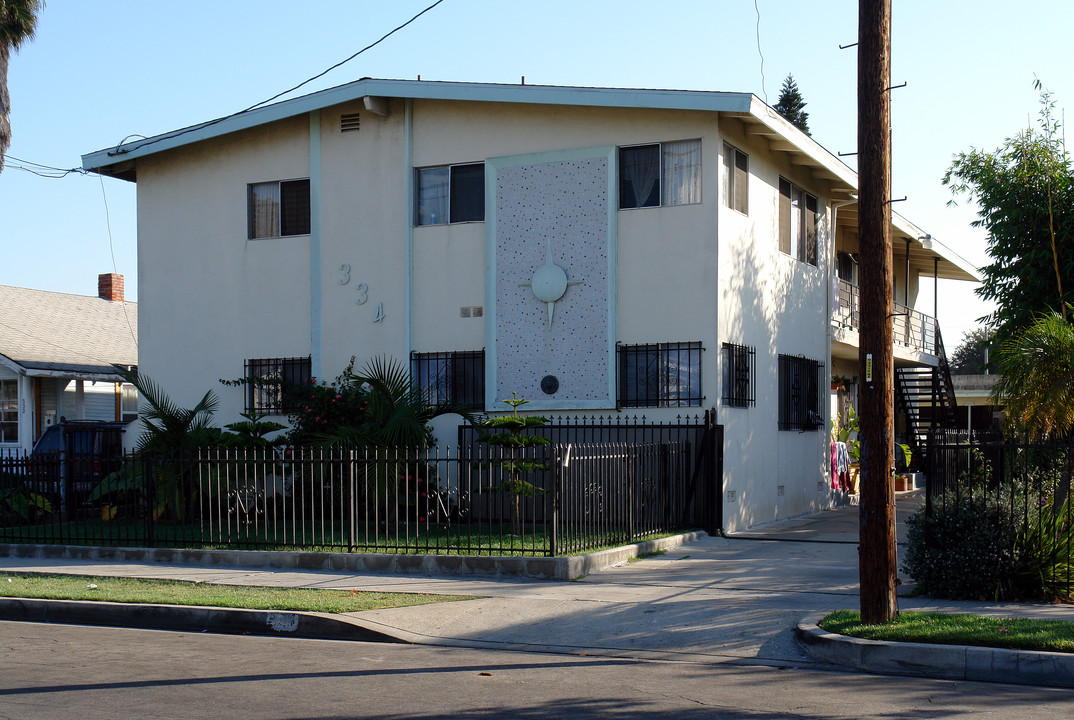 334 S Cedar Ave in Inglewood, CA - Foto de edificio