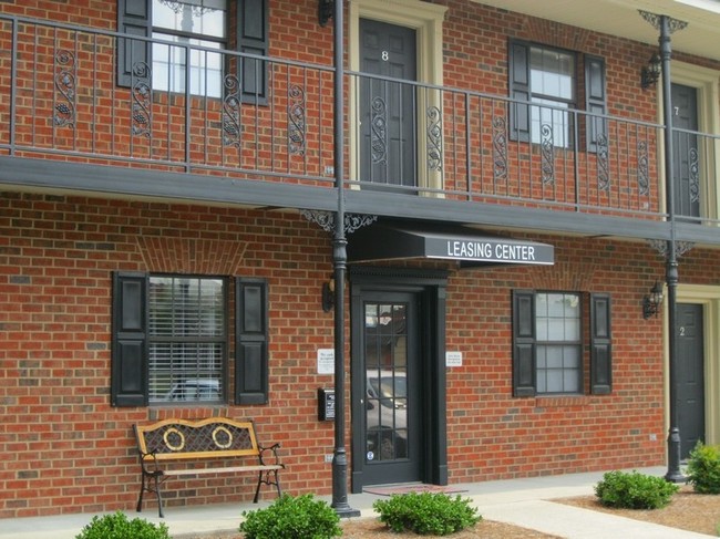 Arlington Pointe Apartments